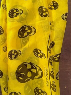 Alexander McQueen Yellow Skull Print Silk Scarf